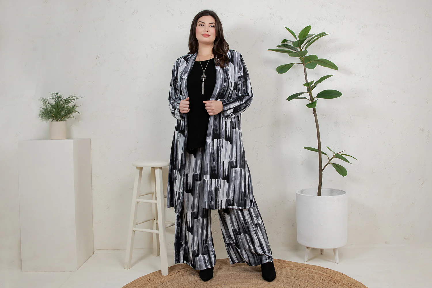 Vikki Vi Jersey Brushstroke Long Sleeve Kimono Duster - Image 5